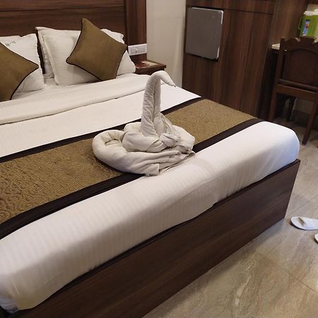 Hotel White Boutique Puduccseri Kültér fotó