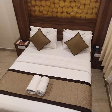 Hotel White Boutique Puduccseri Kültér fotó