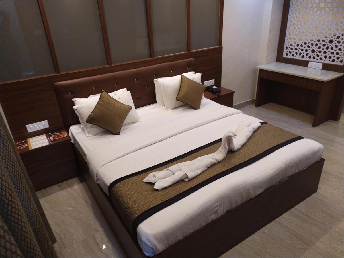 Hotel White Boutique Puduccseri Kültér fotó
