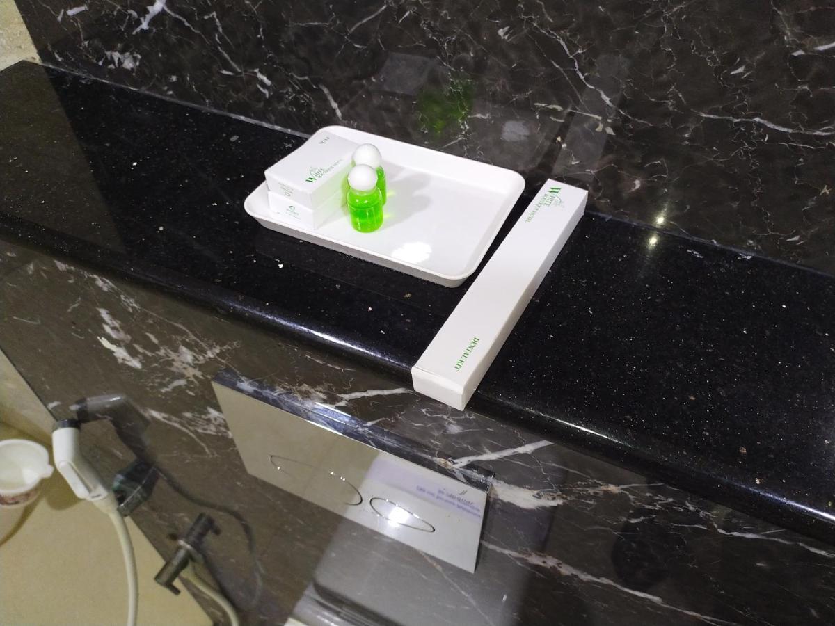 Hotel White Boutique Puduccseri Kültér fotó