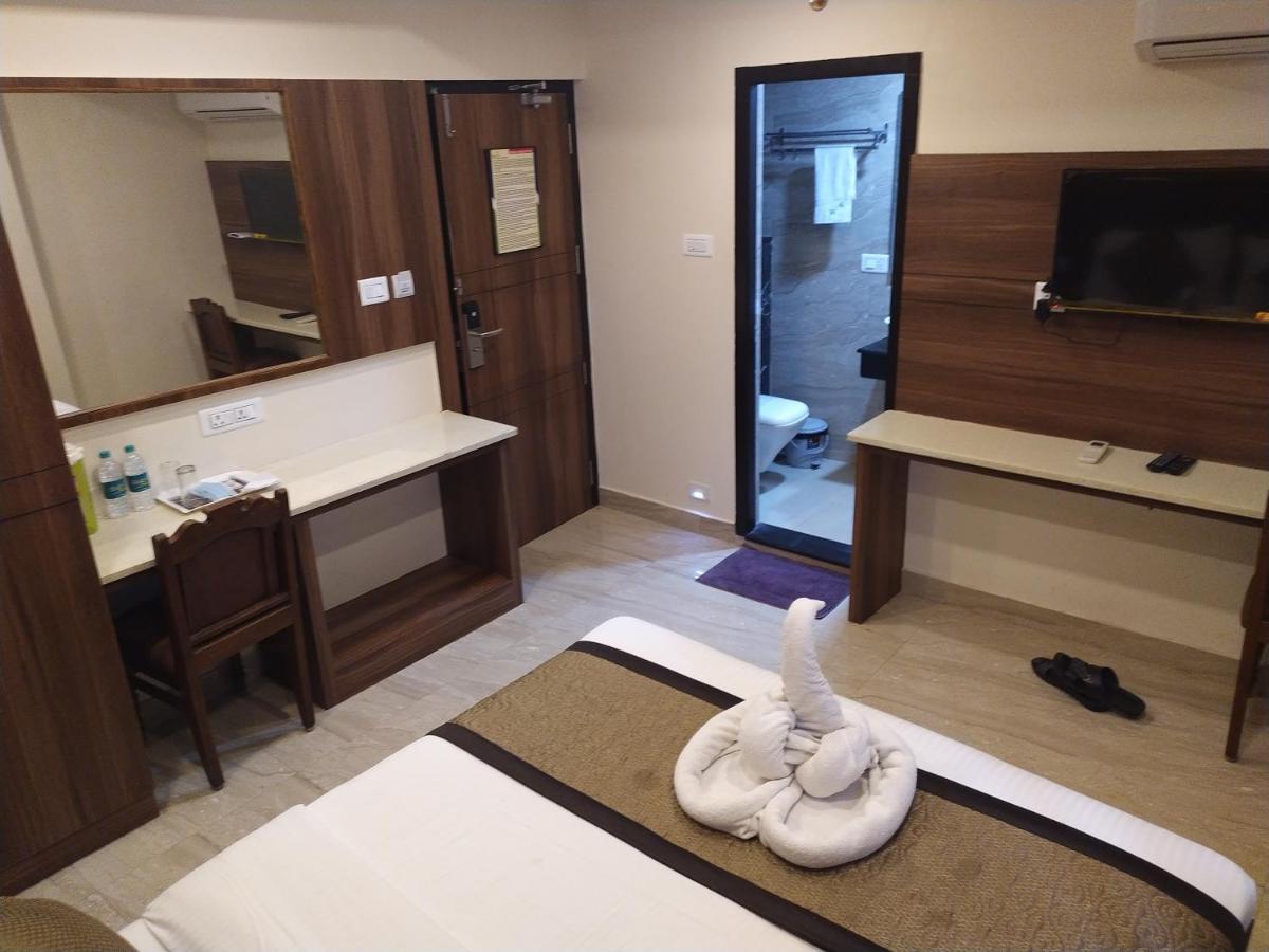 Hotel White Boutique Puduccseri Kültér fotó