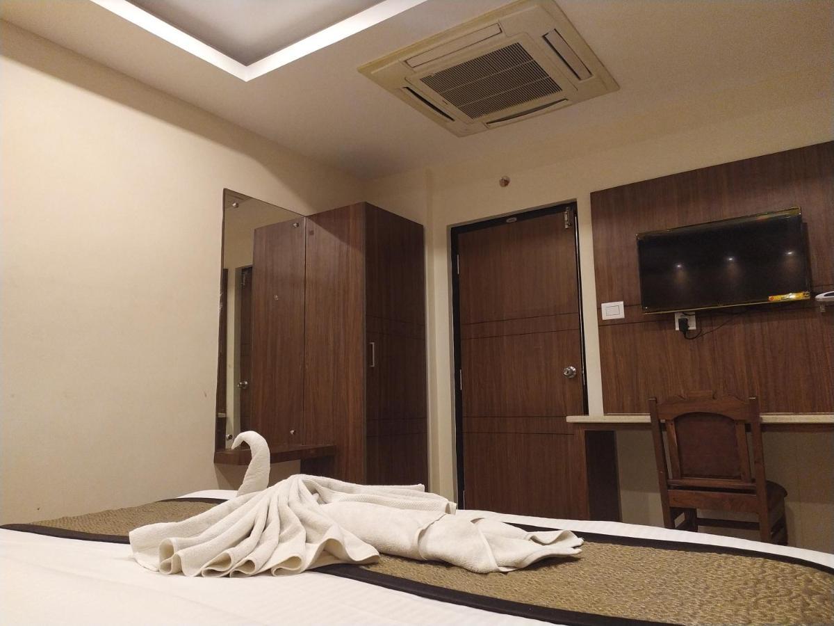 Hotel White Boutique Puduccseri Kültér fotó