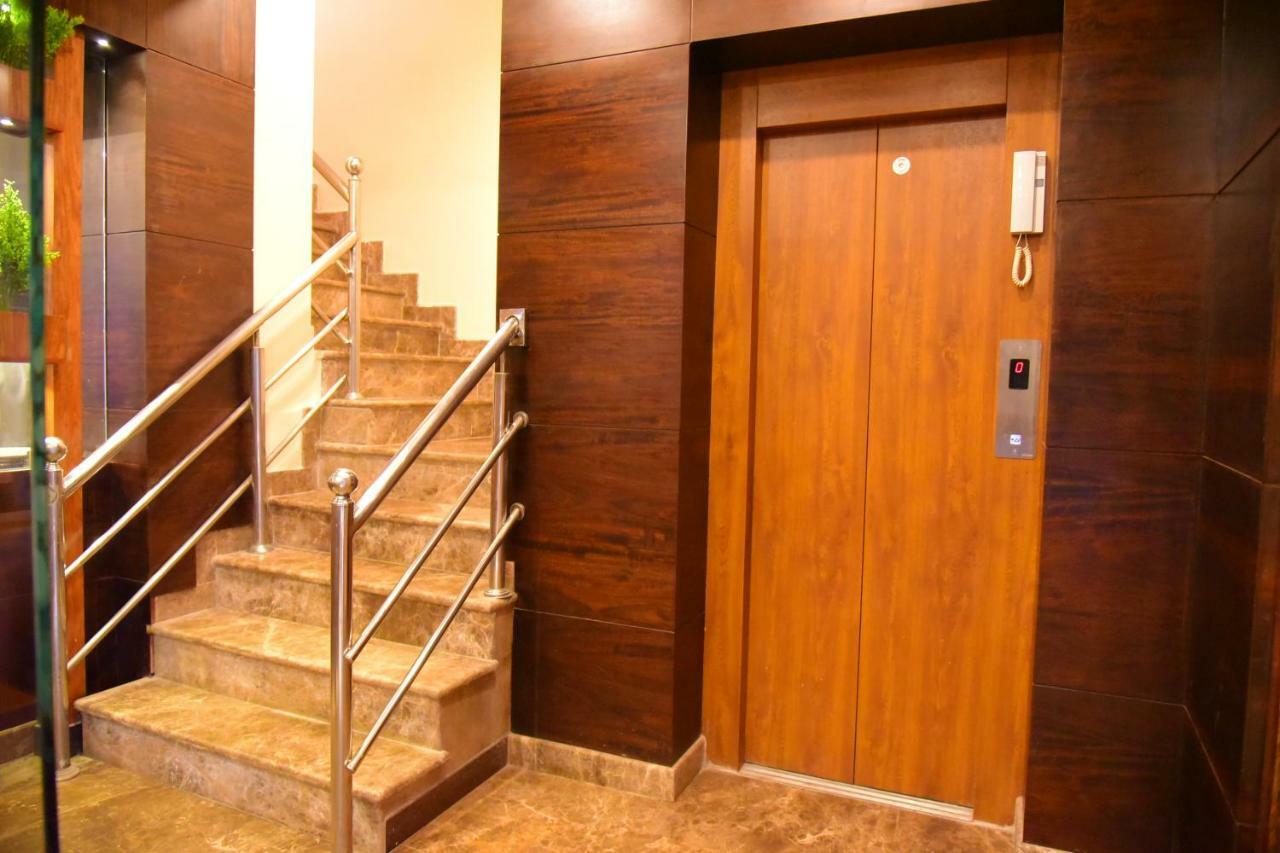 Hotel White Boutique Puduccseri Kültér fotó