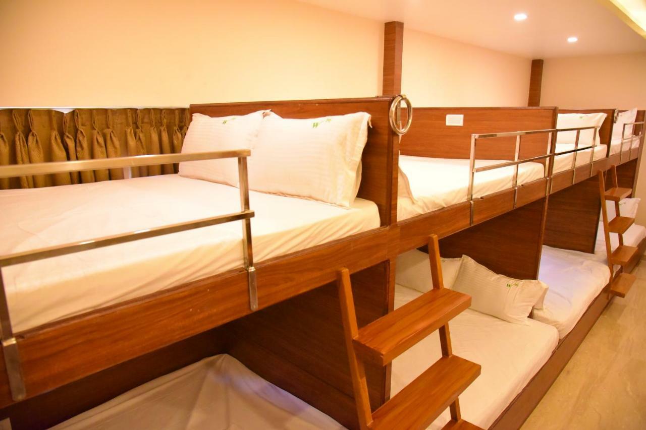Hotel White Boutique Puduccseri Kültér fotó